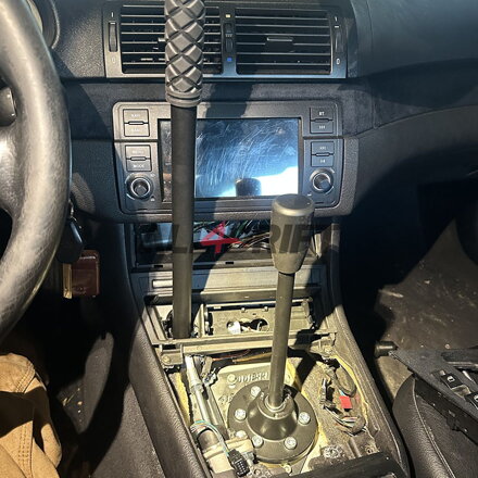 Frein à main hydraulique dissimulé pour BMW E46 par ODESA