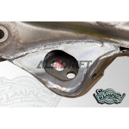 BMW E30 vyztužení přední nápravy