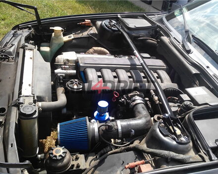 Barre anti-rapprochement BMW E34 - supérieure, avant